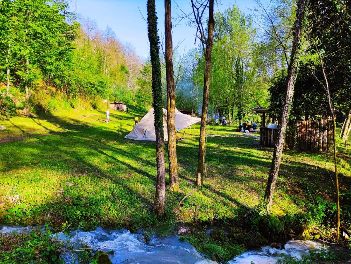 Hotel Robinson Camp Kupa - Juratovicki Brig Netretic Exterior foto